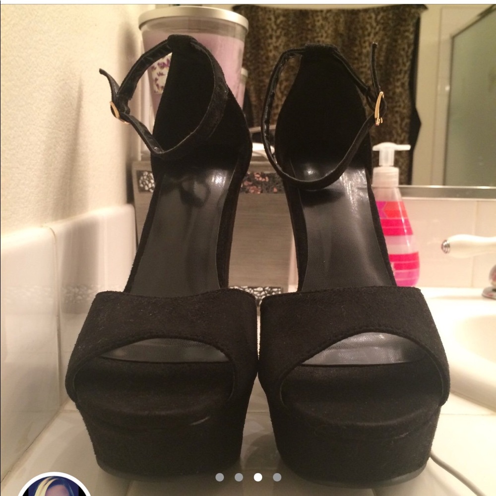 Black Peep Toe Wedges - Picture 3 of 4